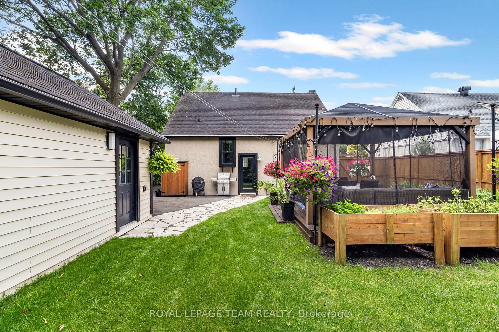 185 Camelia Avenue photo 29