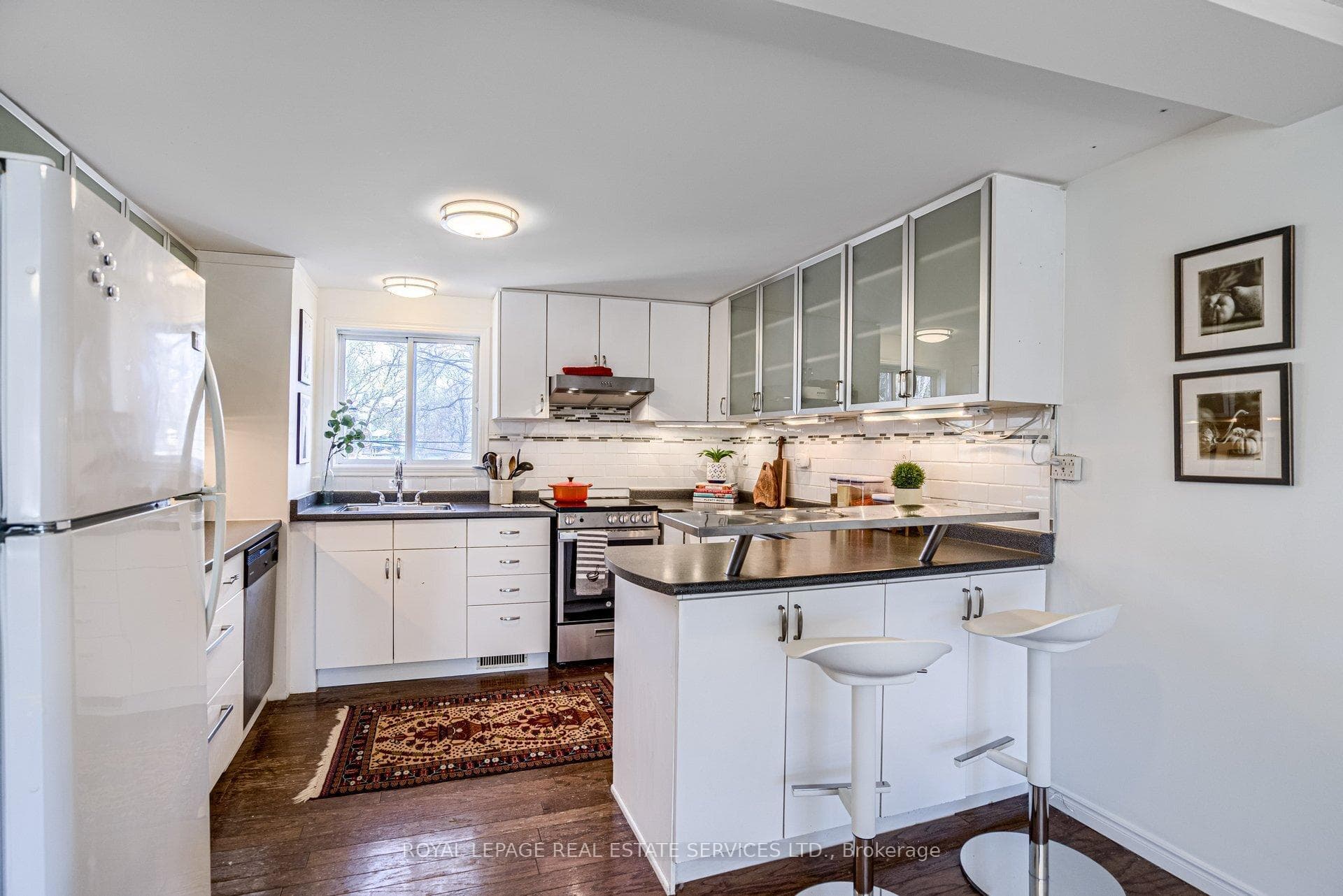 170 Fairview Avenue Unit Upper Apt. photo 16