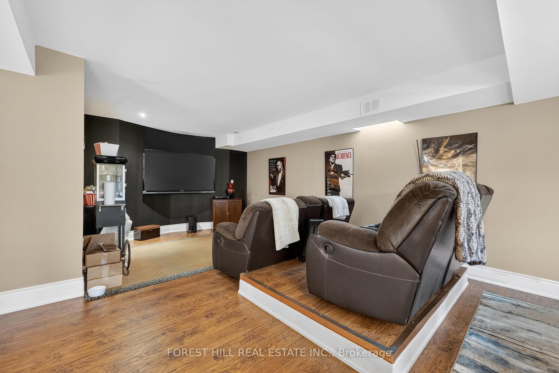 111 Vines Place photo 20