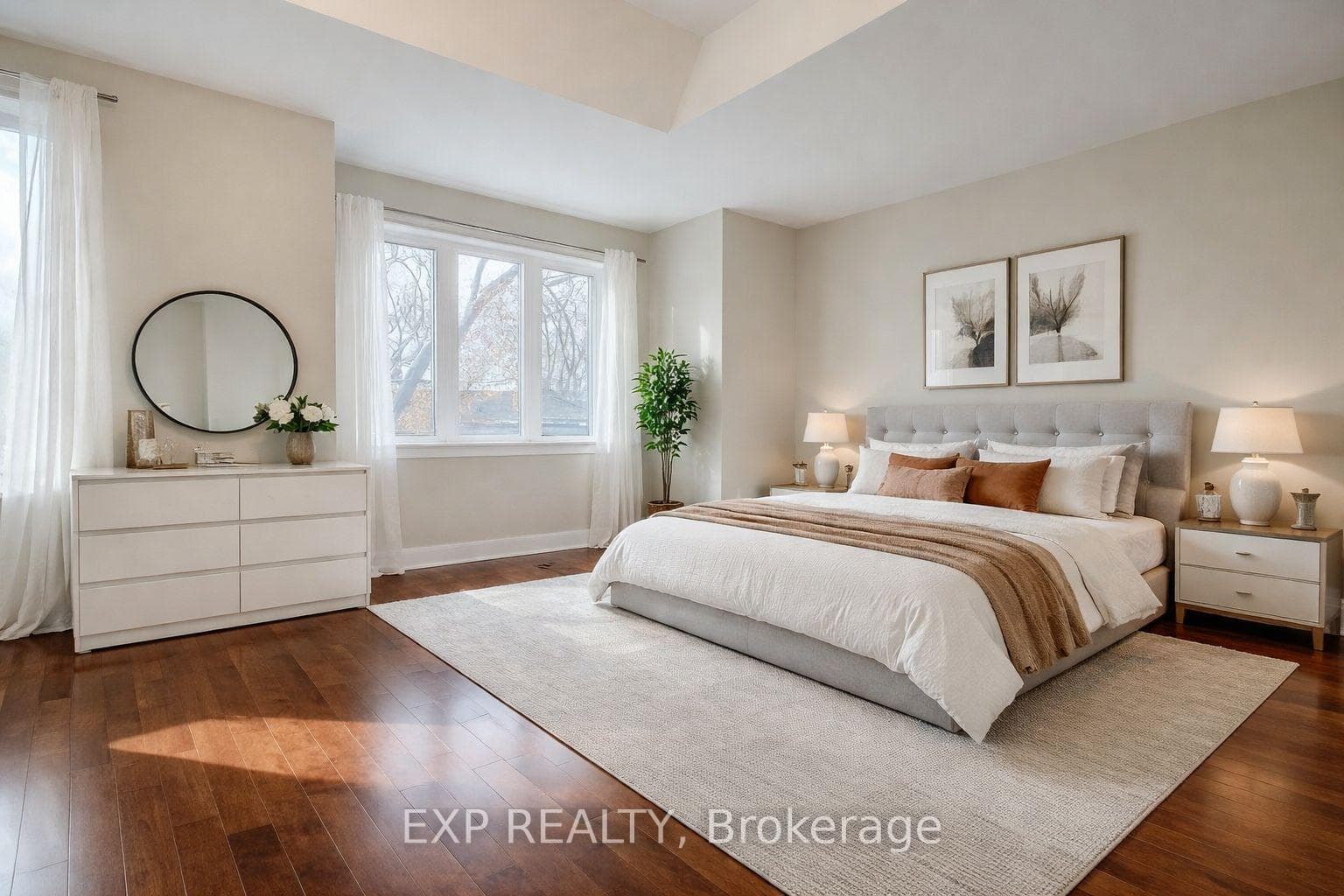 1291 Pape Avenue Unit Main photo 10
