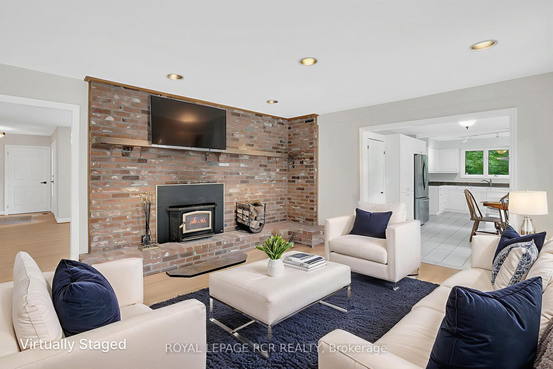 Family Room W/Fireplace