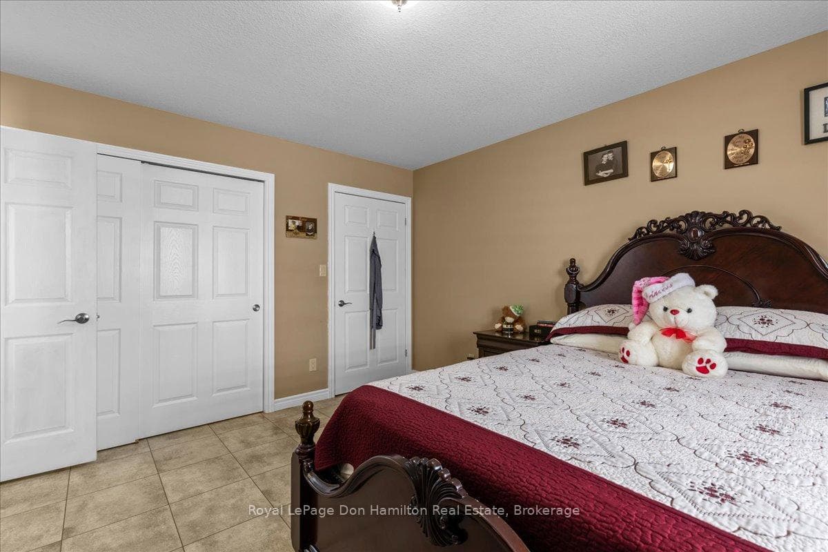 1101 Walker Street photo 21