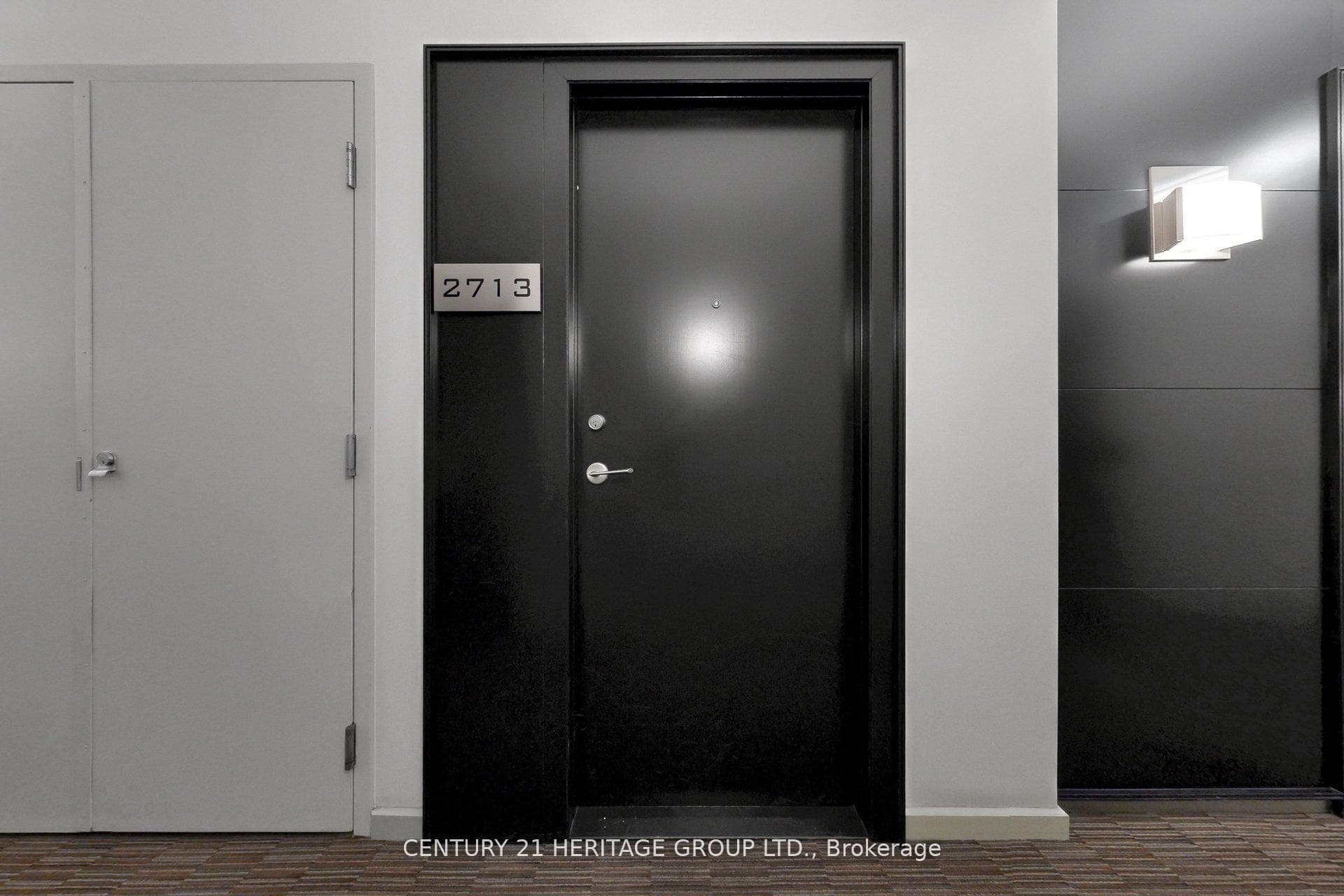 231 Fort York Boulevard Unit 2713 photo 6
