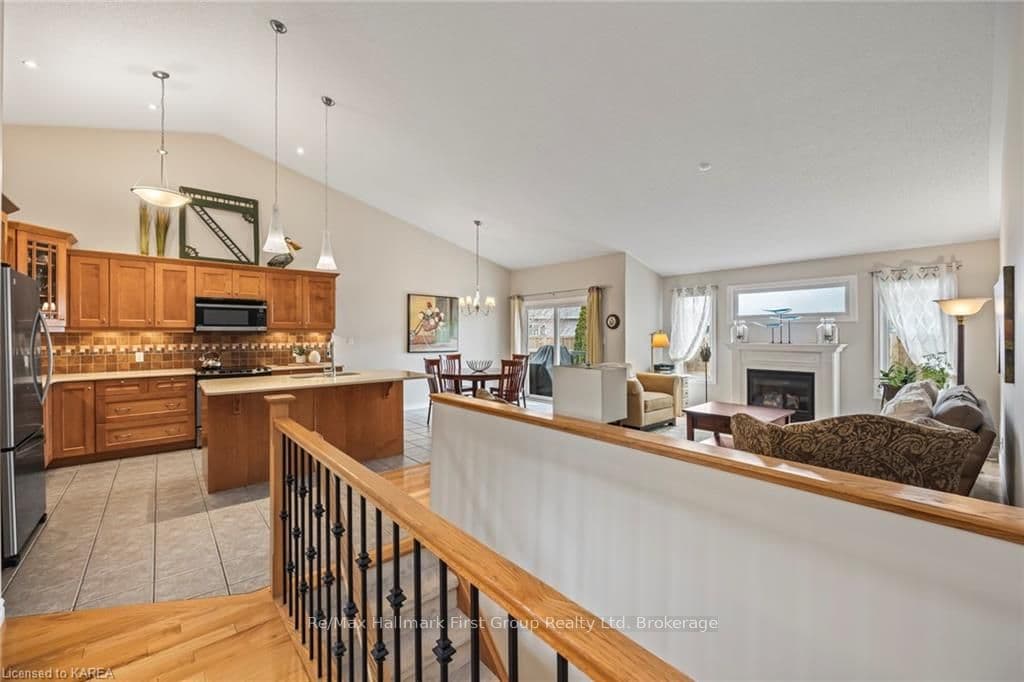 390 MORNINGSIDE Drive photo 8