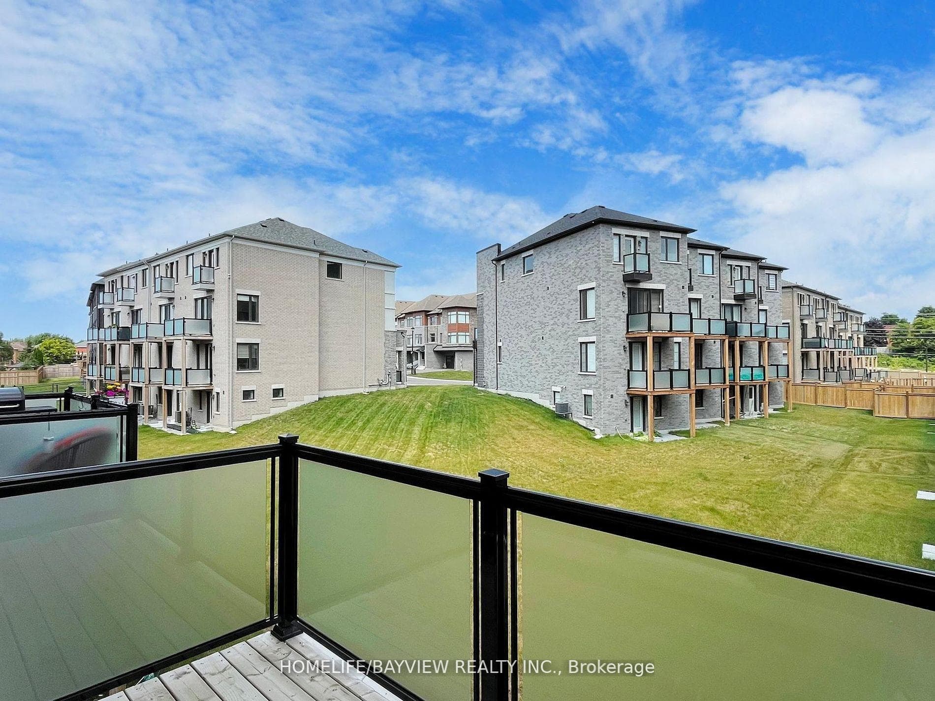 507 New England Court photo 34