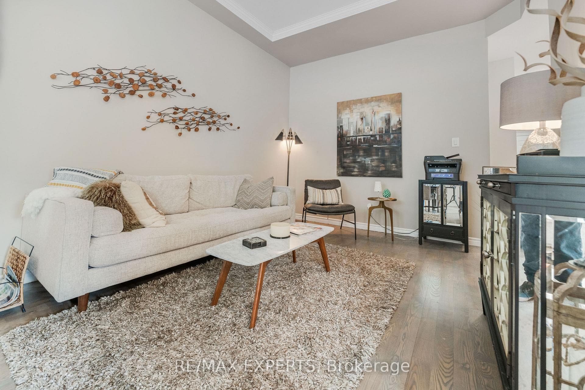608 Simcoe Street Unit 19 photo 6