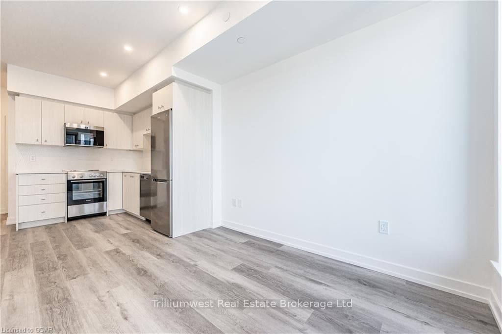 15 WELLINGTON Street Unit 1601 photo 17