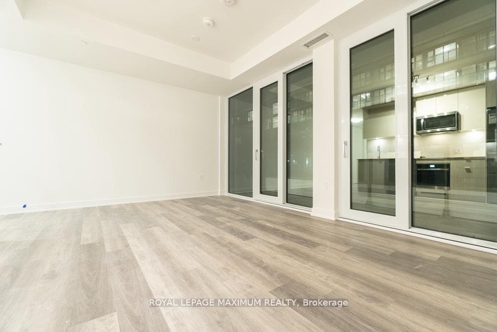 70 Princess Street Unit 2015 E photo 8