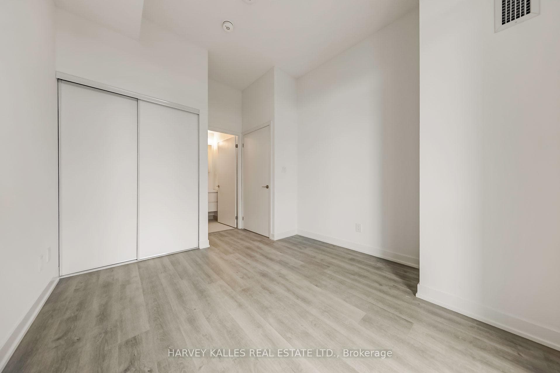 8119 Birchmount Road Unit 1006A photo 21