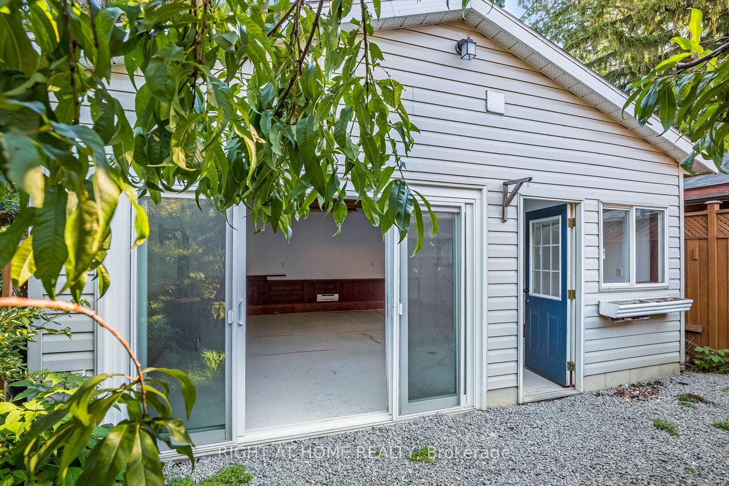 8 Irmac Court photo 25