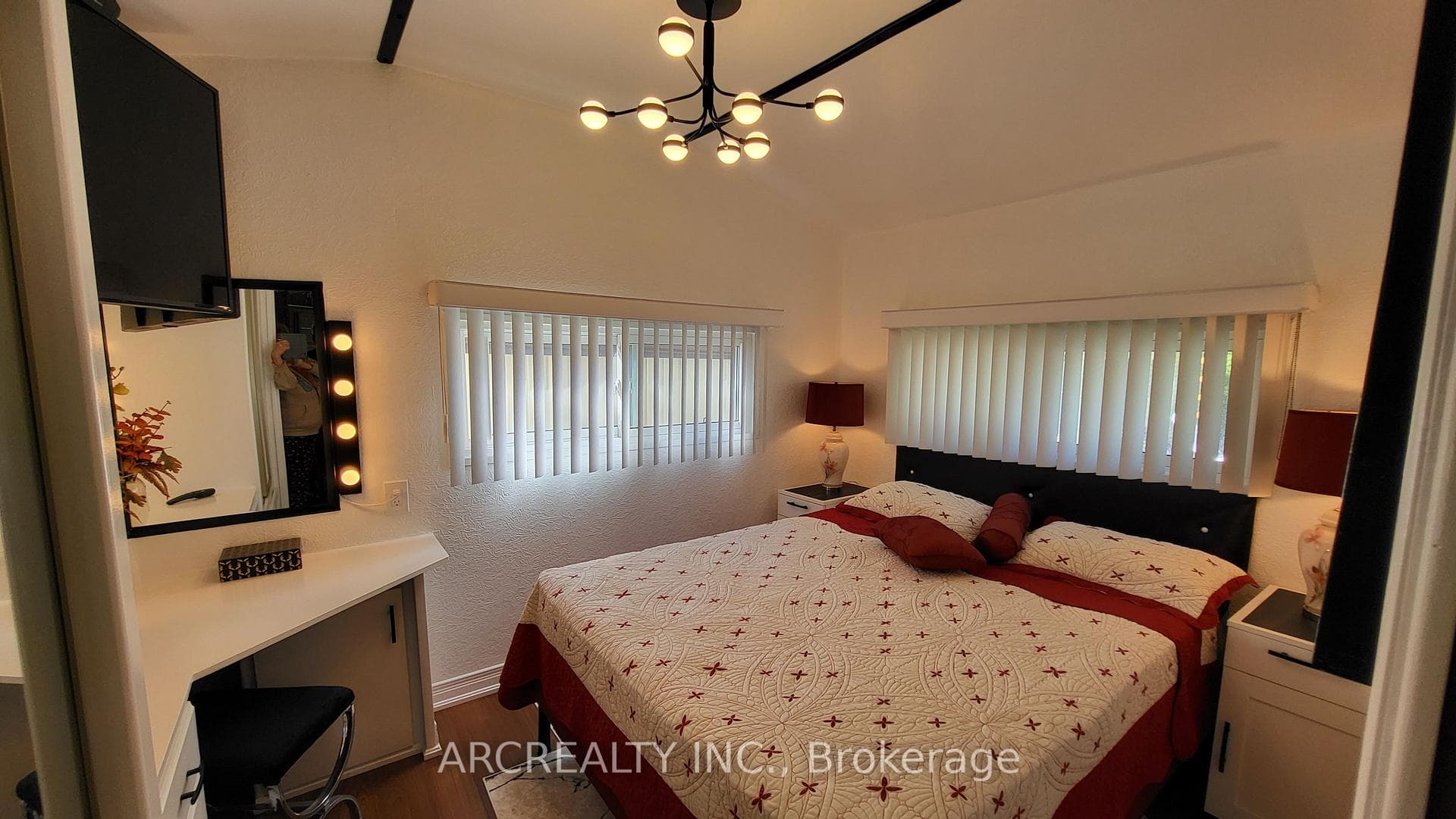 2 Oriole Parkway photo 10