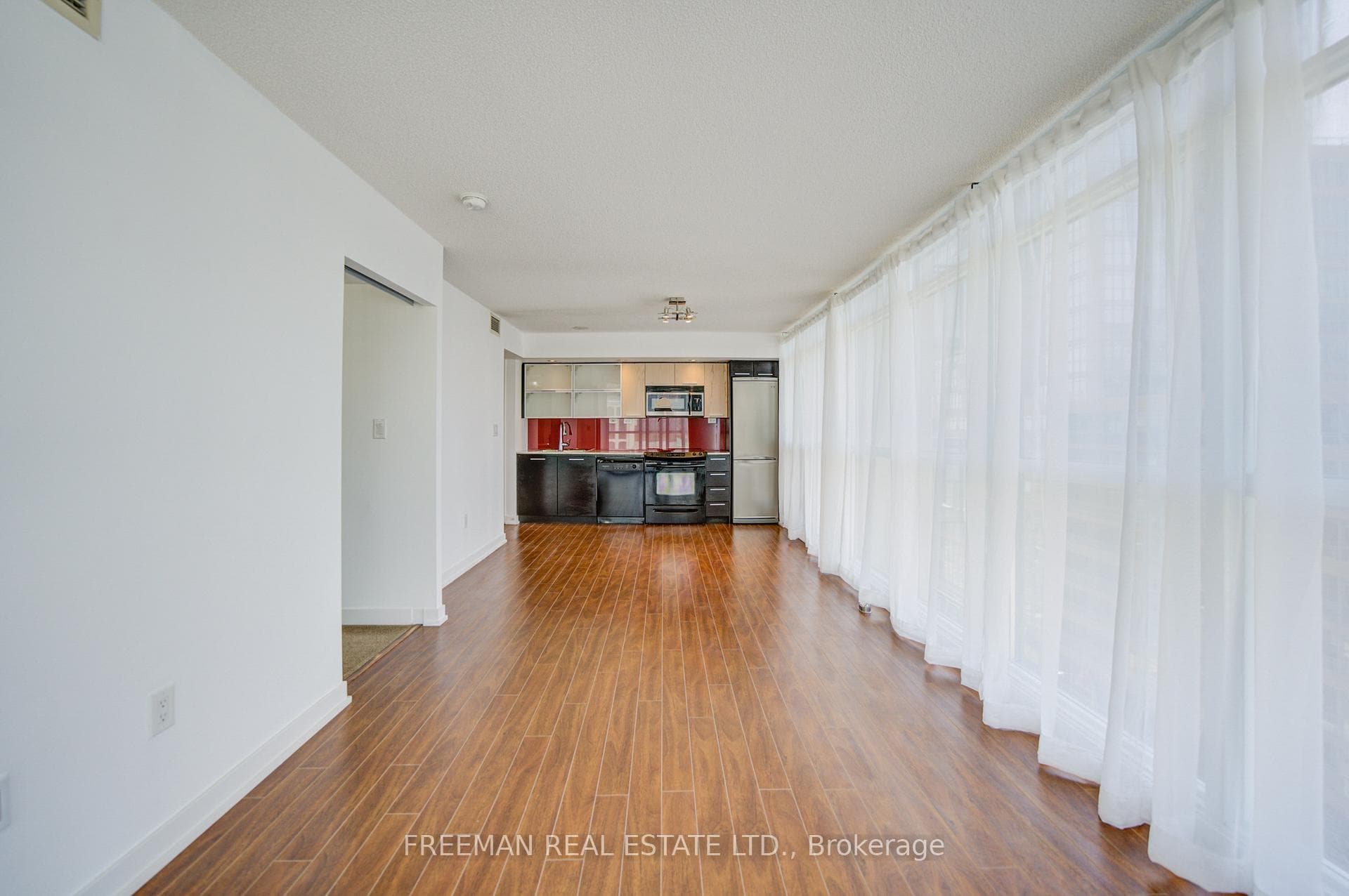 25 Capreol Court Unit 1007 photo 7