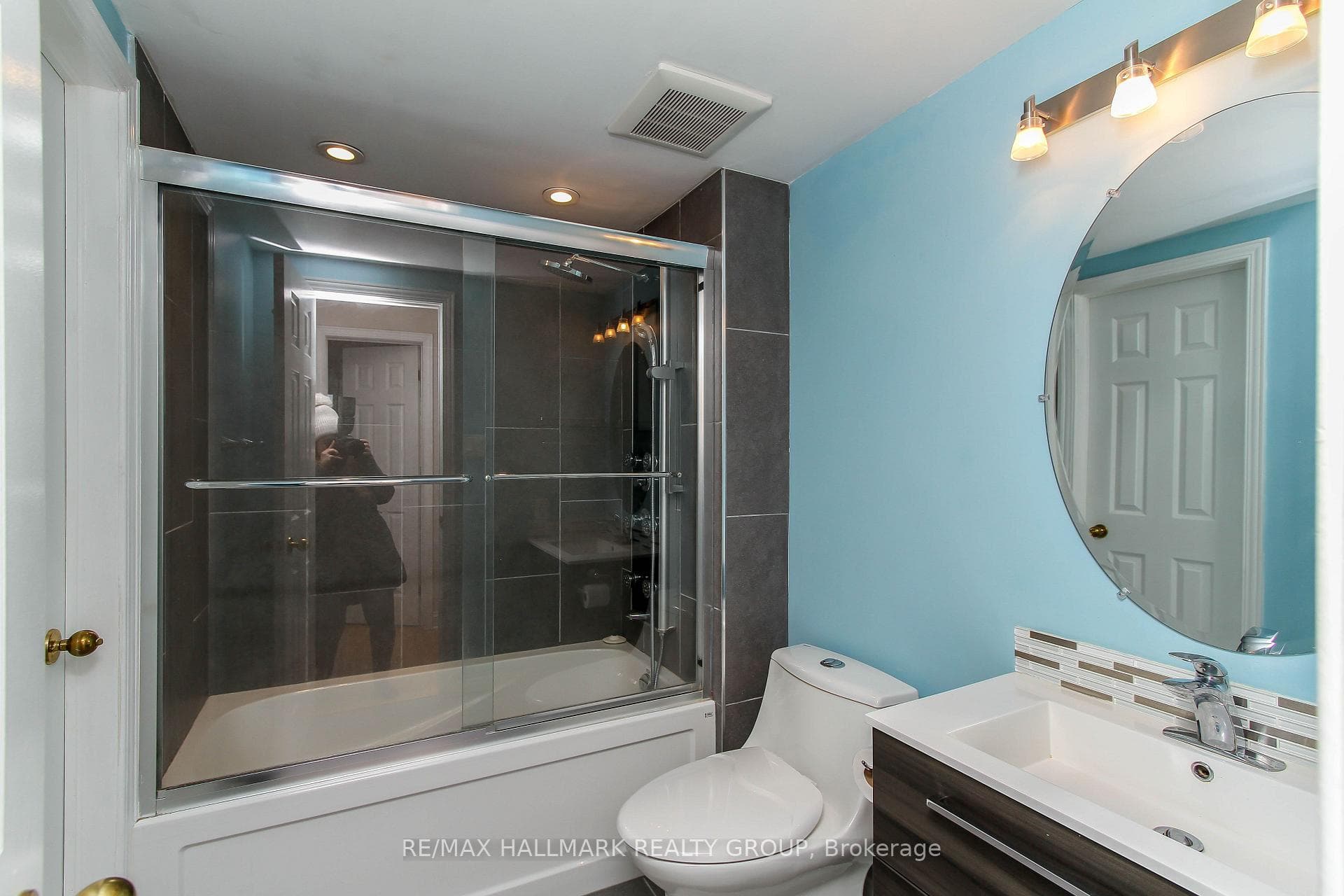 222 Bruyere Street Unit 201 photo 18