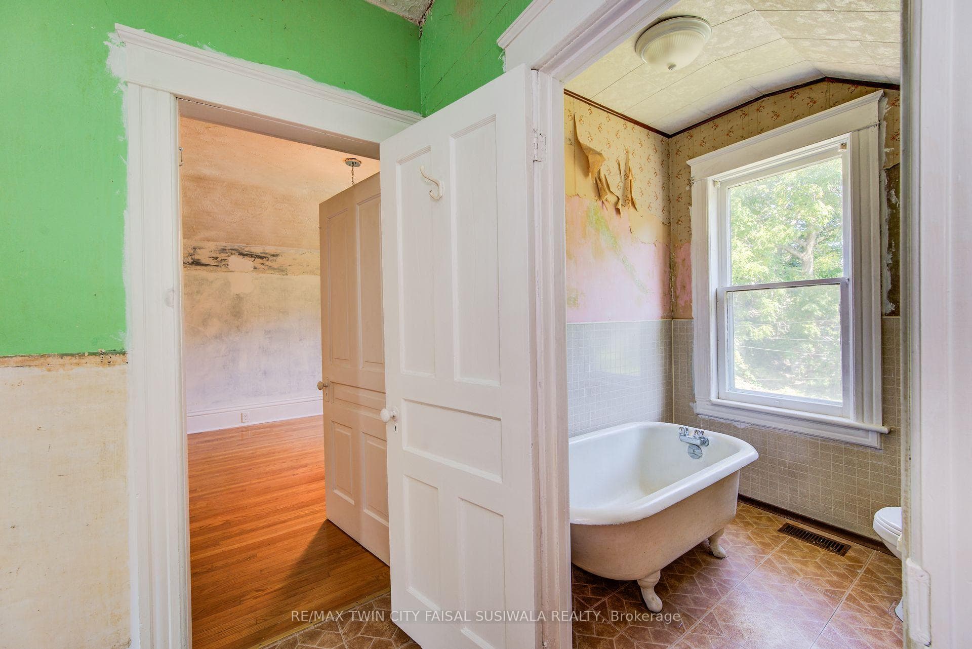 15 Chisholm Street photo 18