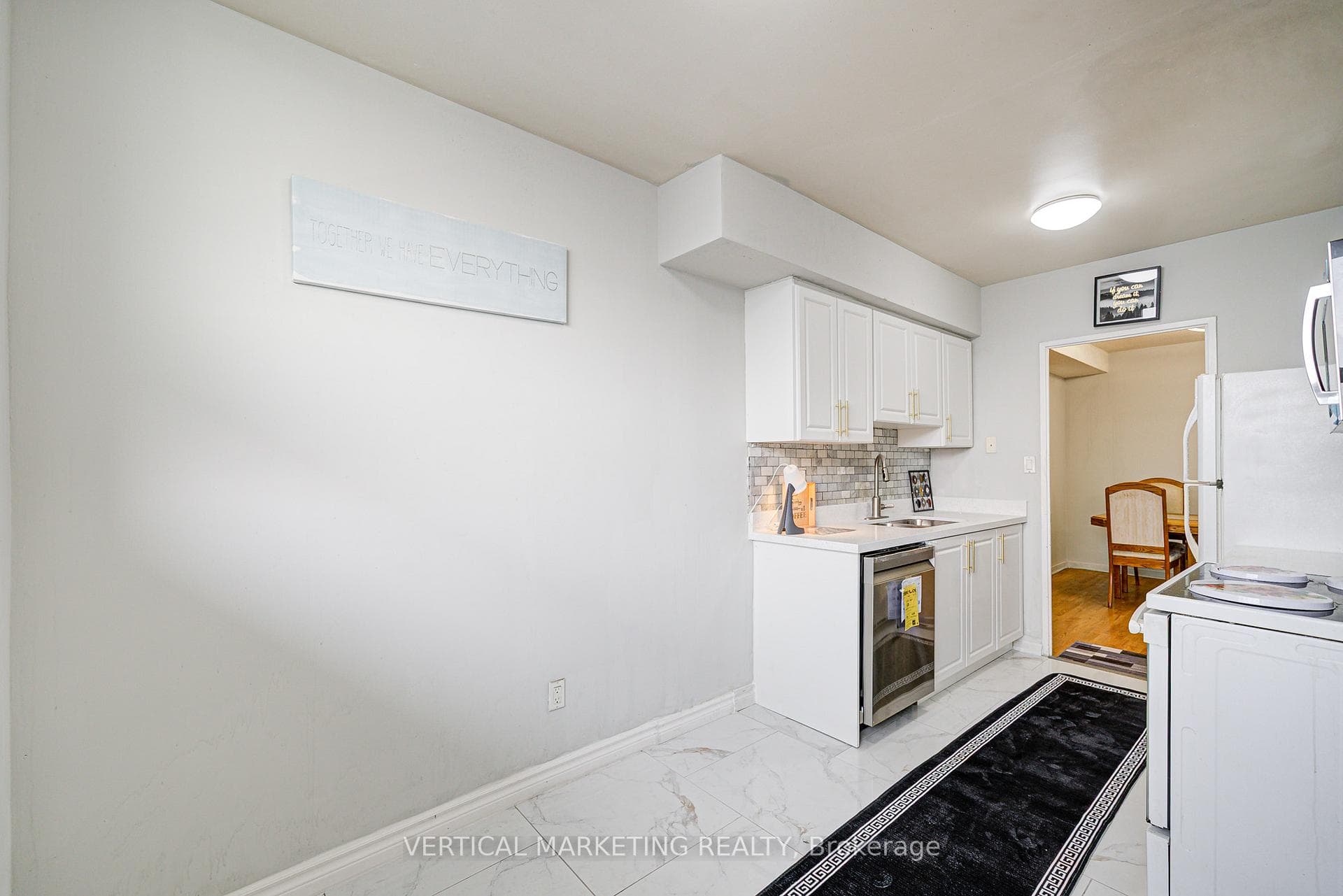 20 Gilder Drive Unit PH07 photo 12
