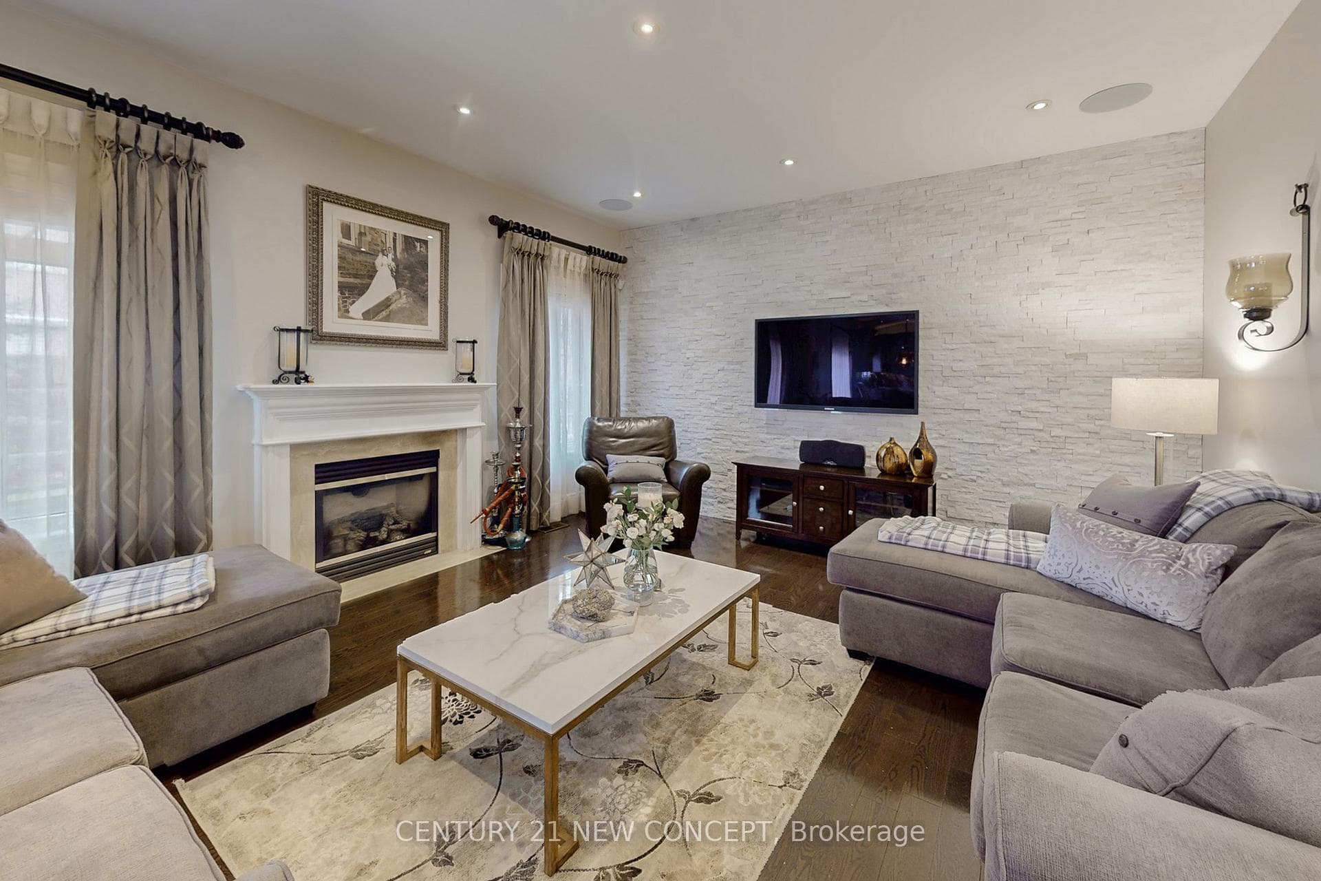 21 Adriatic Crescent photo 7