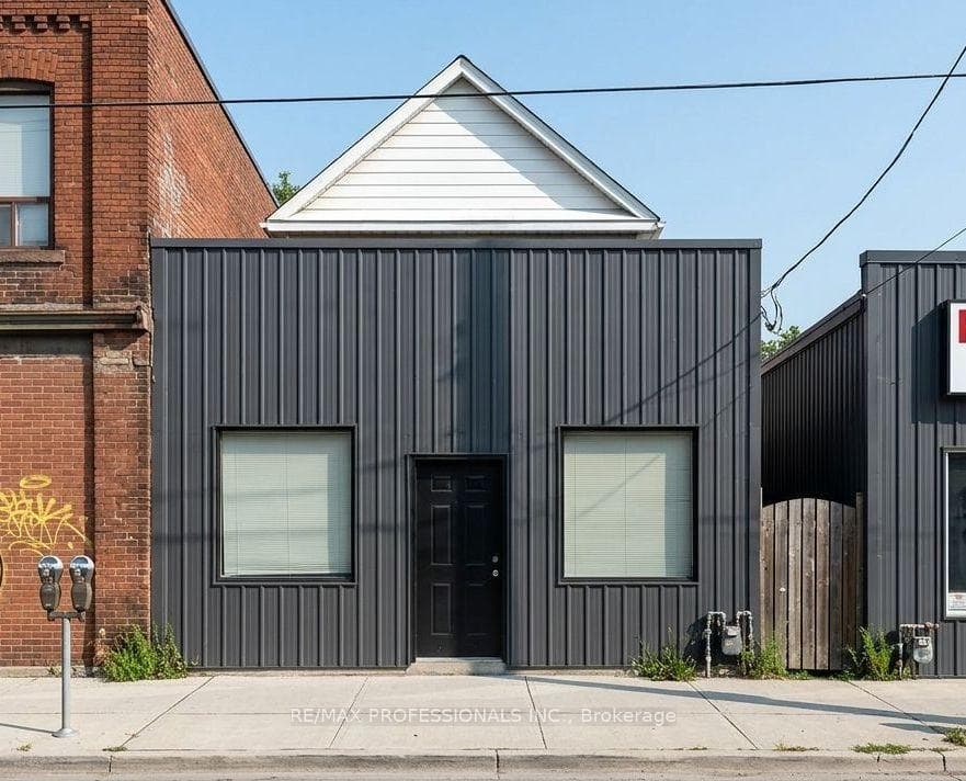 759 Barton Street photo 46