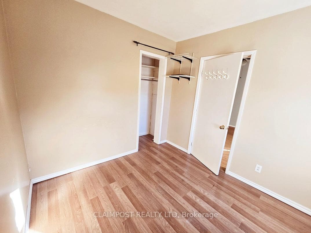288 Bannerman Avenue photo 7