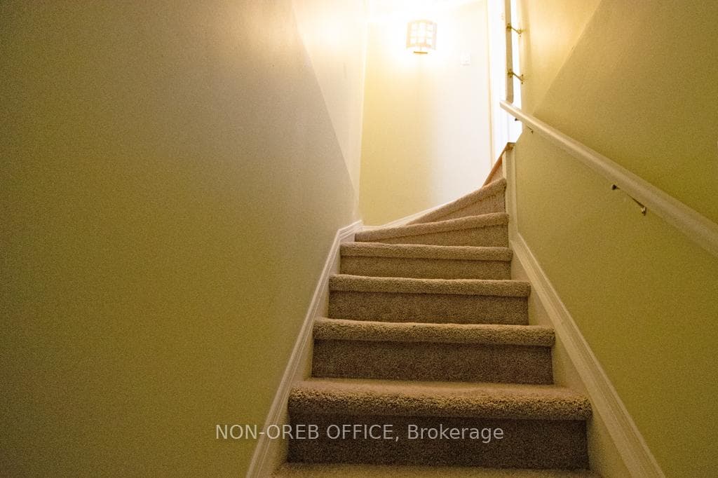105 TALL OAK Private photo 26
