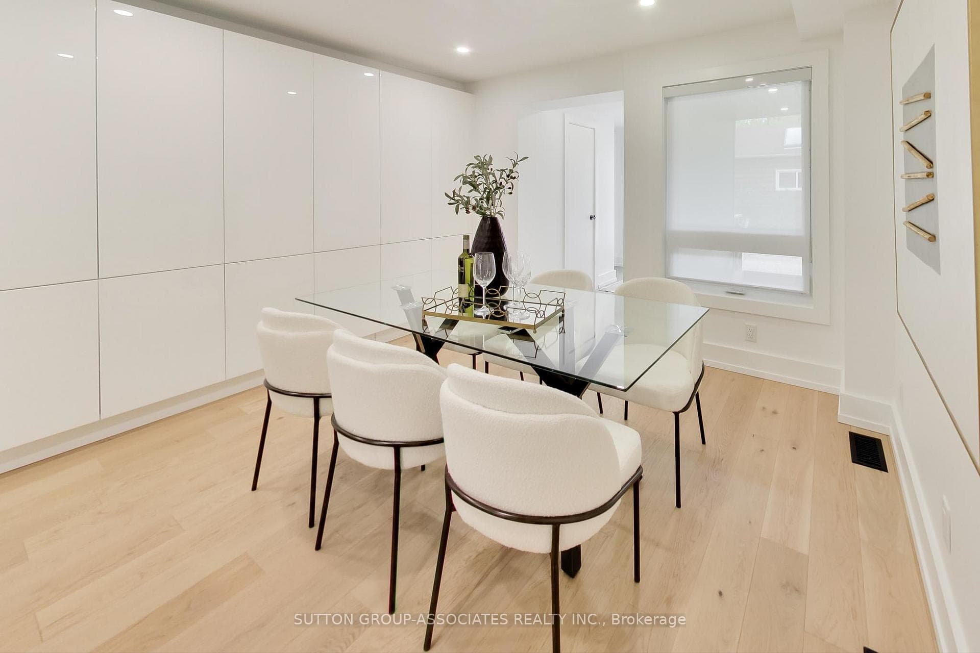 77 Winnett Avenue photo 14