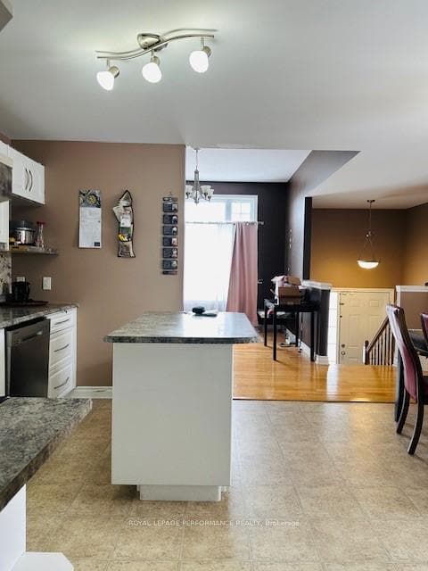 341 Emma Avenue photo 5