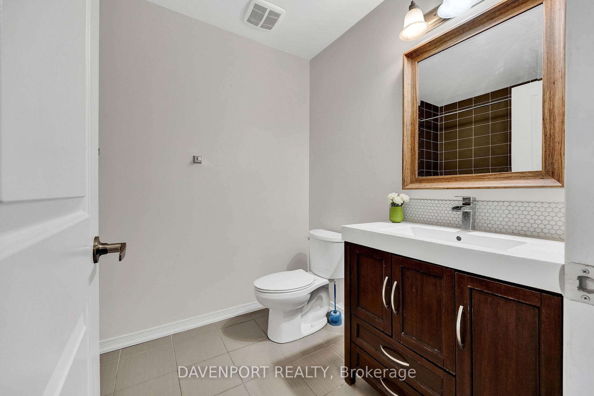 76 Glenvista Drive photo 14