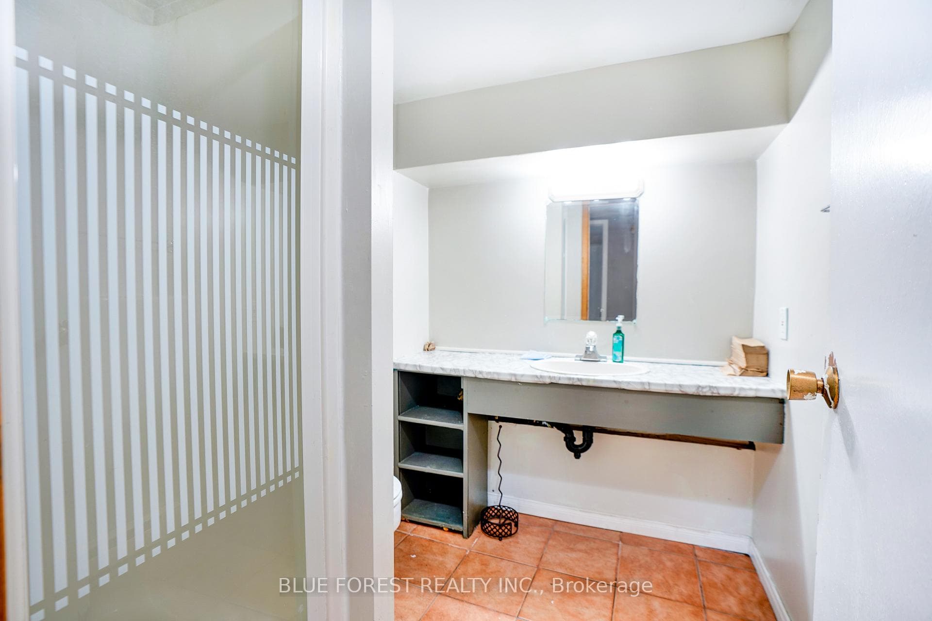 236 Bernard Avenue photo 30