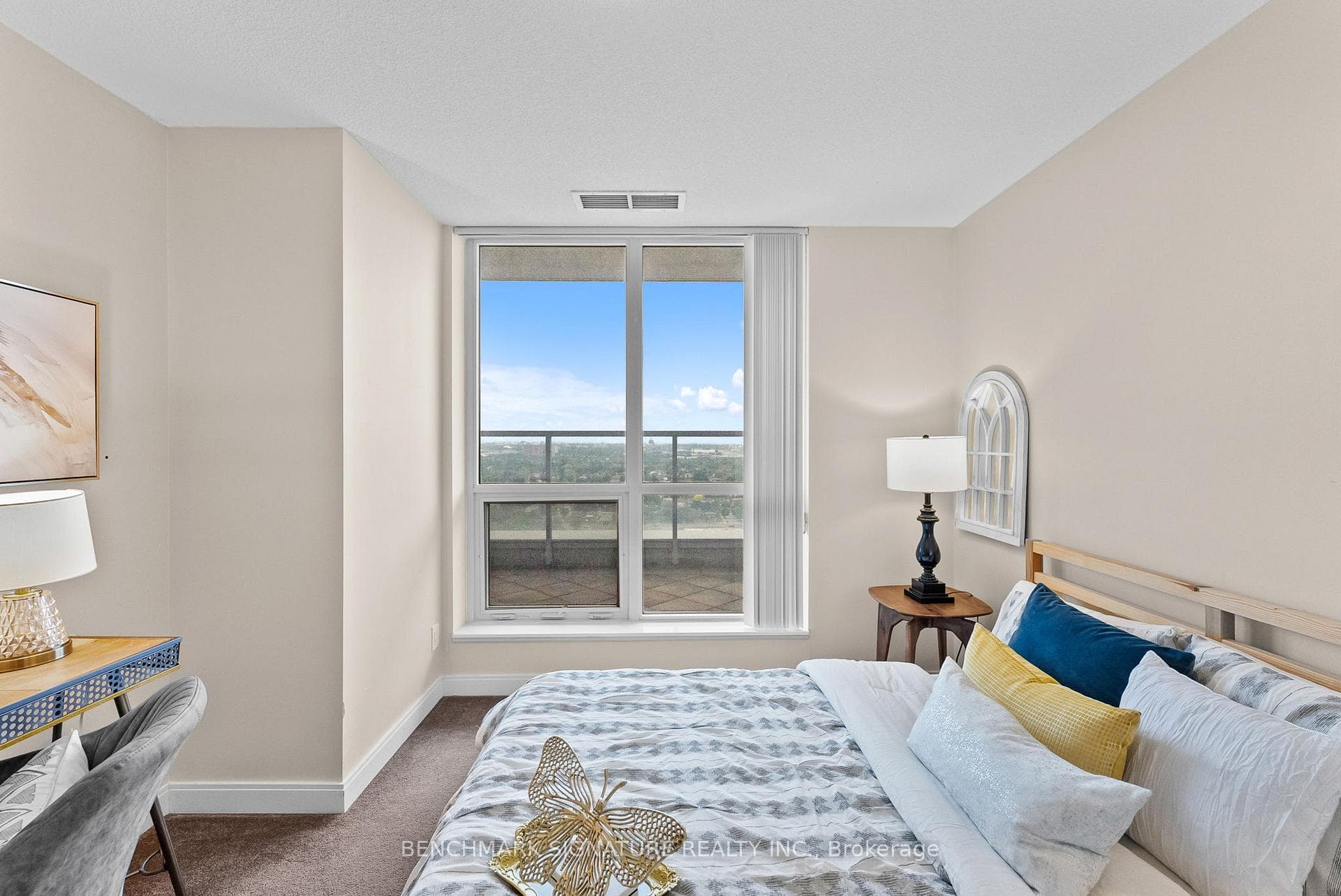 151 Village Green Square Unit 2810 photo 21