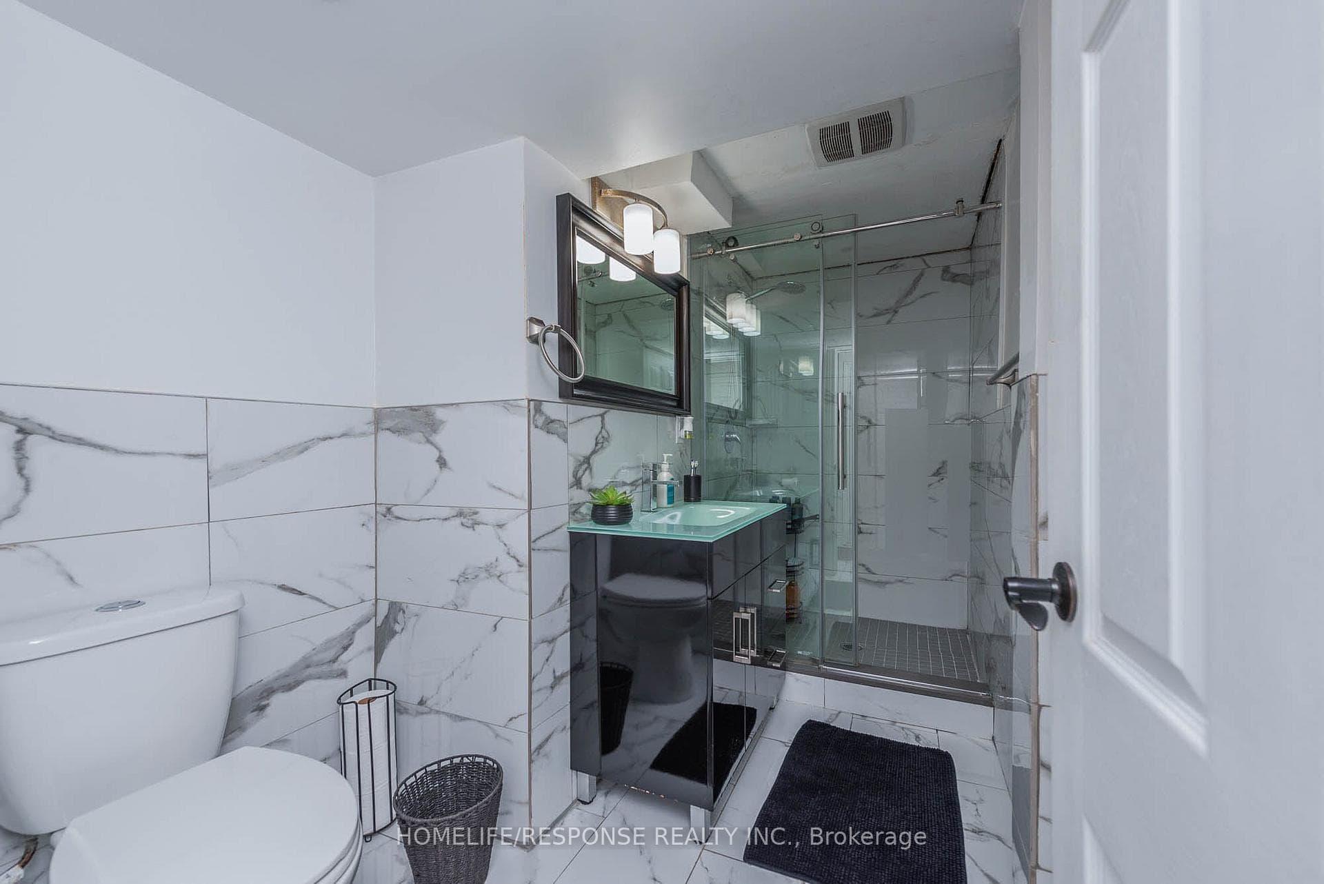 98 Dellbrook Crescent photo 26