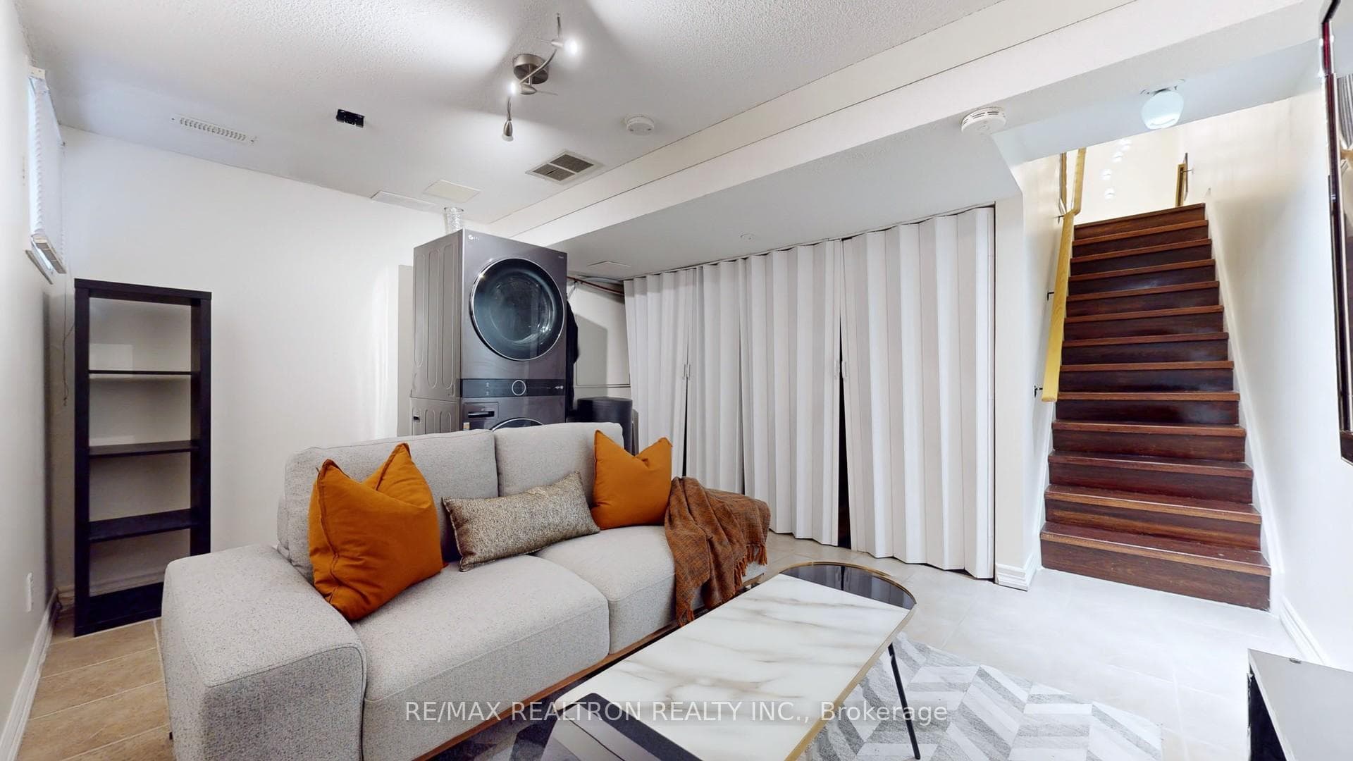 36 William Curtis Circle photo 15