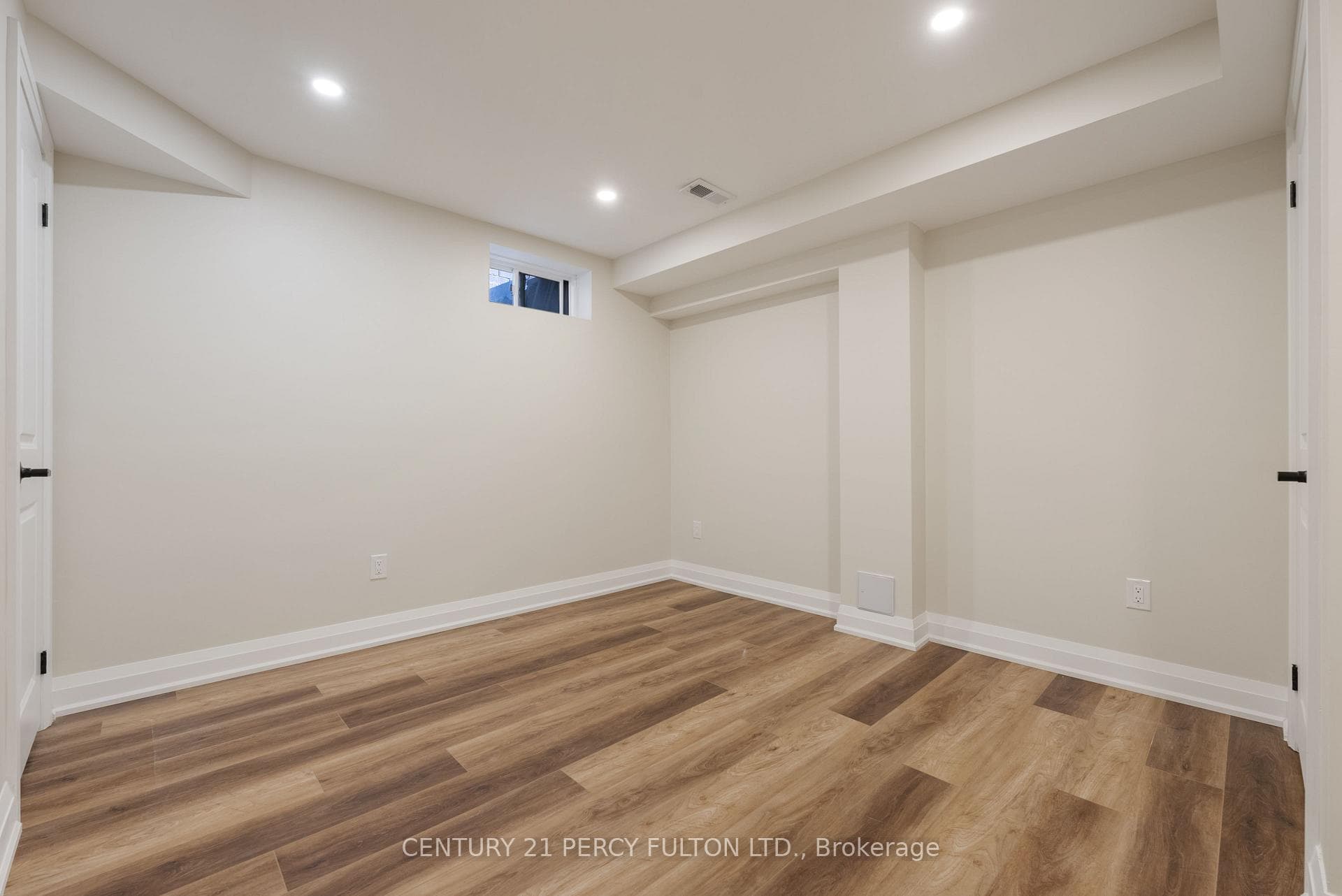 345 Nairn Circle photo 40