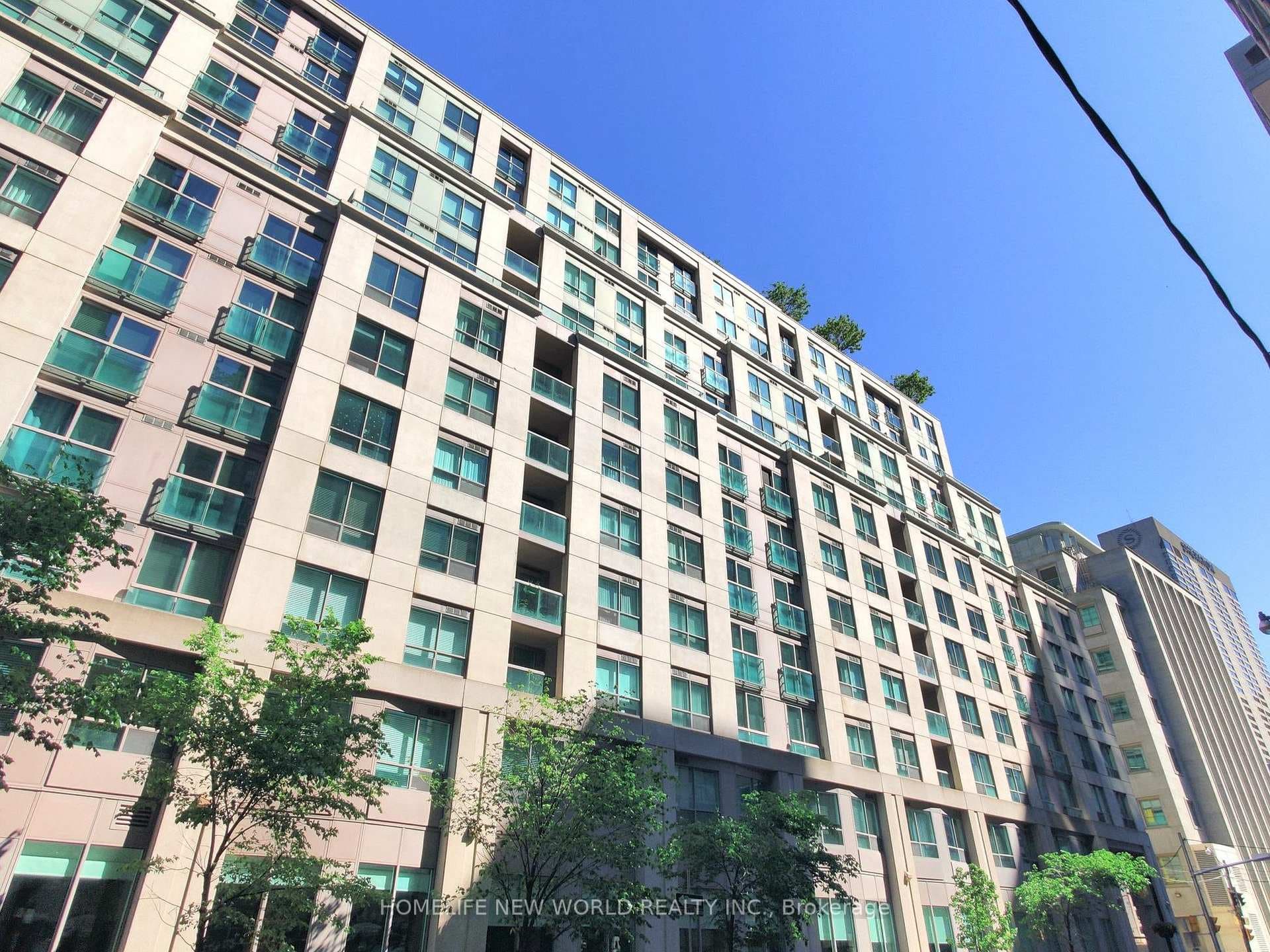 168 Simcoe Street Unit 303 photo 3
