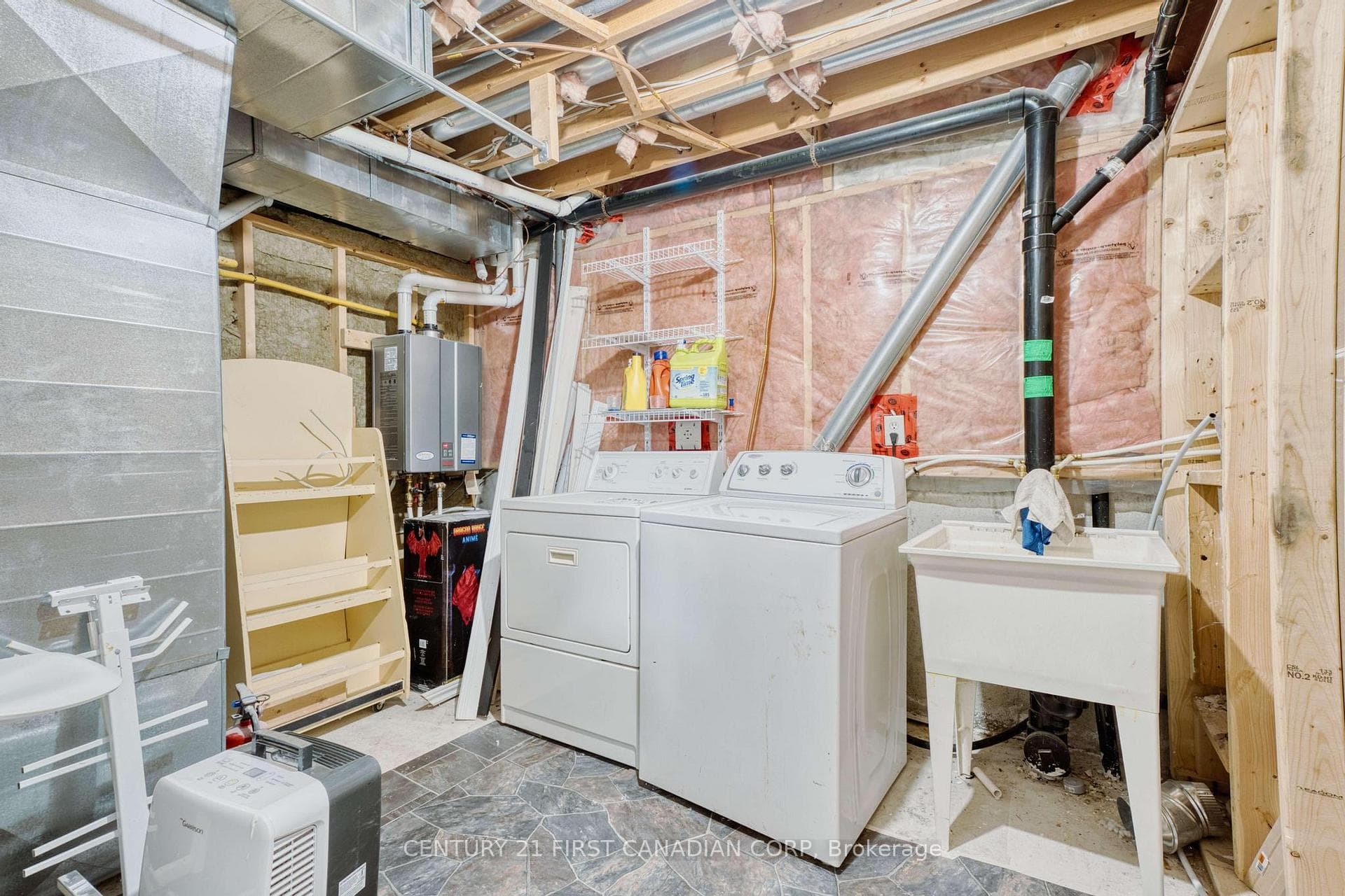 761 BLACKSMITH Street photo 35