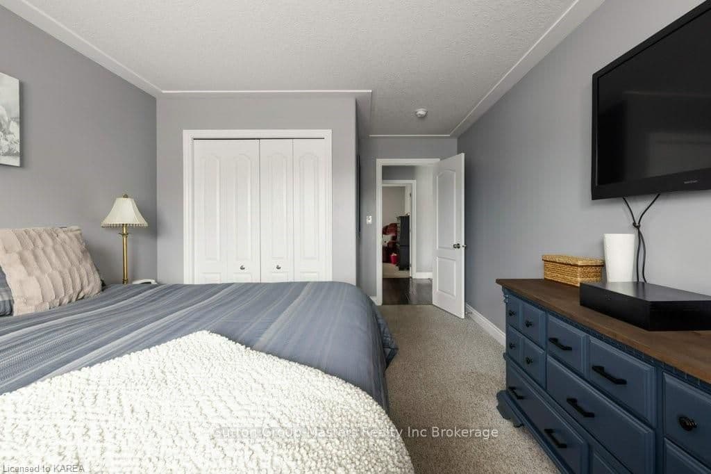 1433 KENDAL AVENUE Avenue photo 24