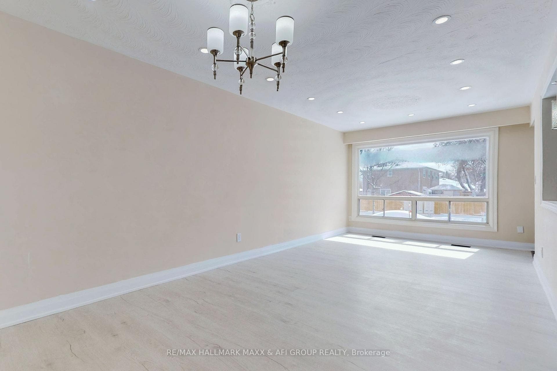207 Septonne Avenue Unit Main photo 6