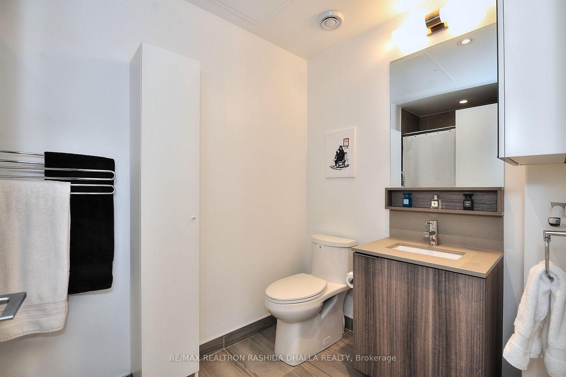 5 Buttermill Avenue Unit 2011 photo 35