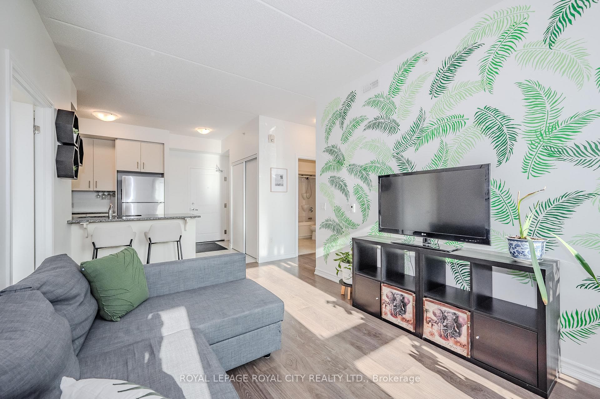 1284 Gordon Street Unit 313 photo 18