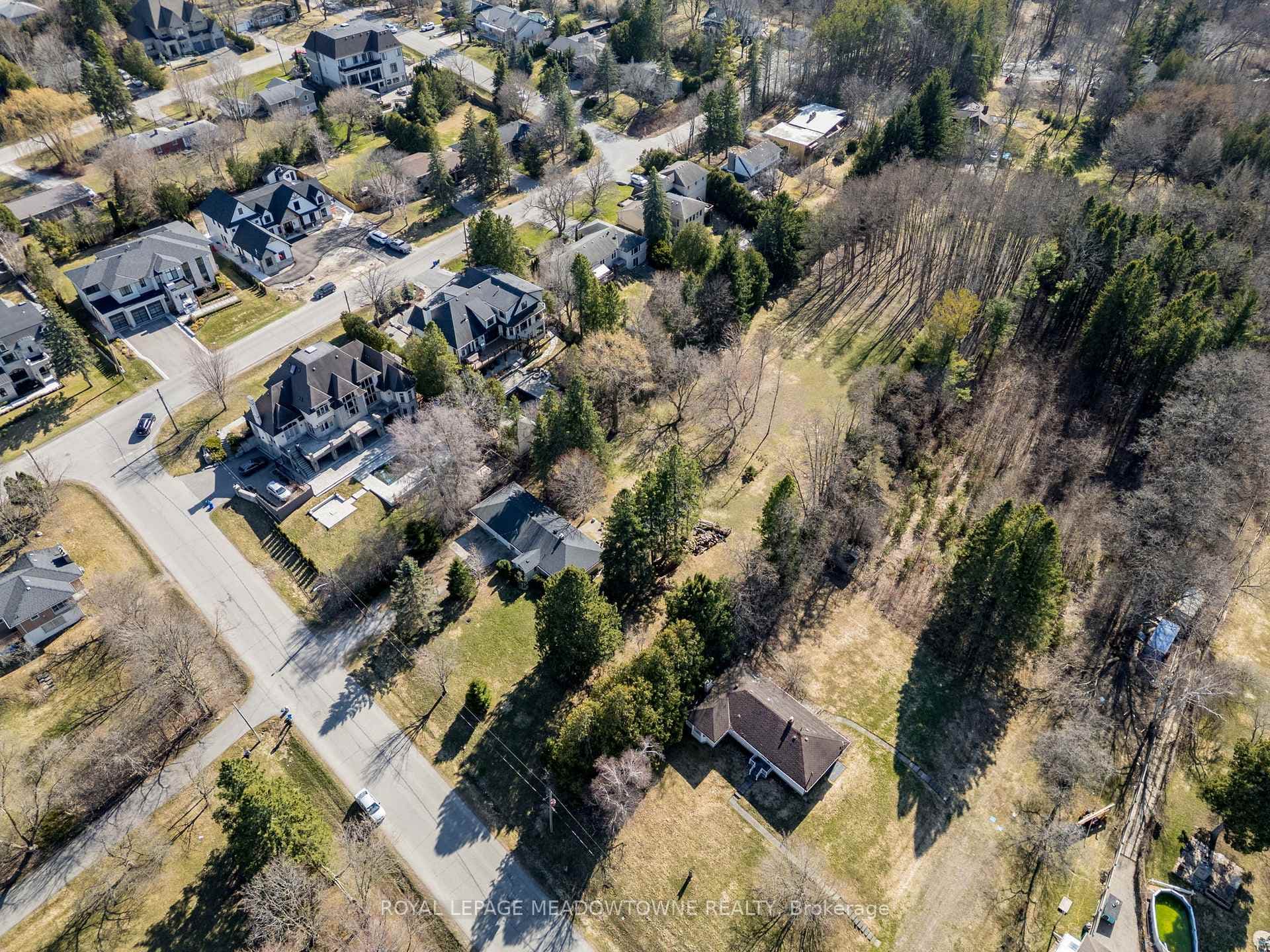 208 Martin Street photo 6