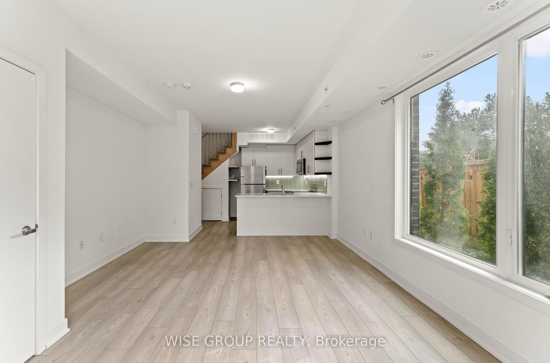 3476 Widdicombe Way Unit 15 photo 6