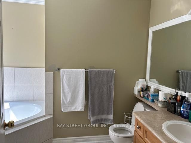 863 McDuffe Crescent photo 9