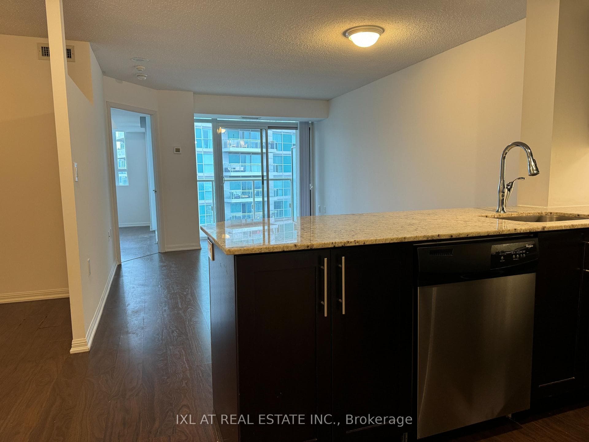 125 Western Battery Road Unit 1803 photo 1