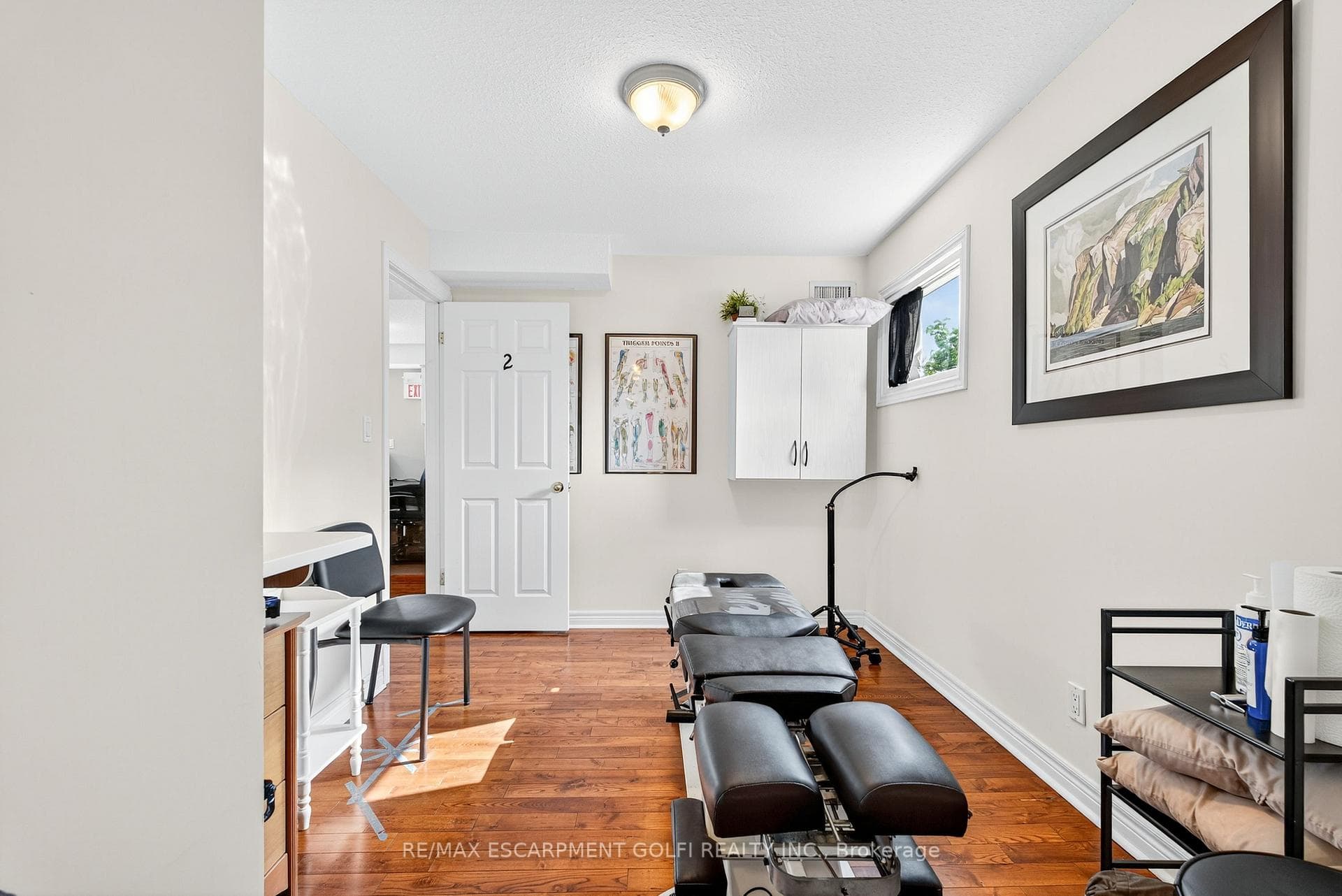 233 Garrison Road photo 8