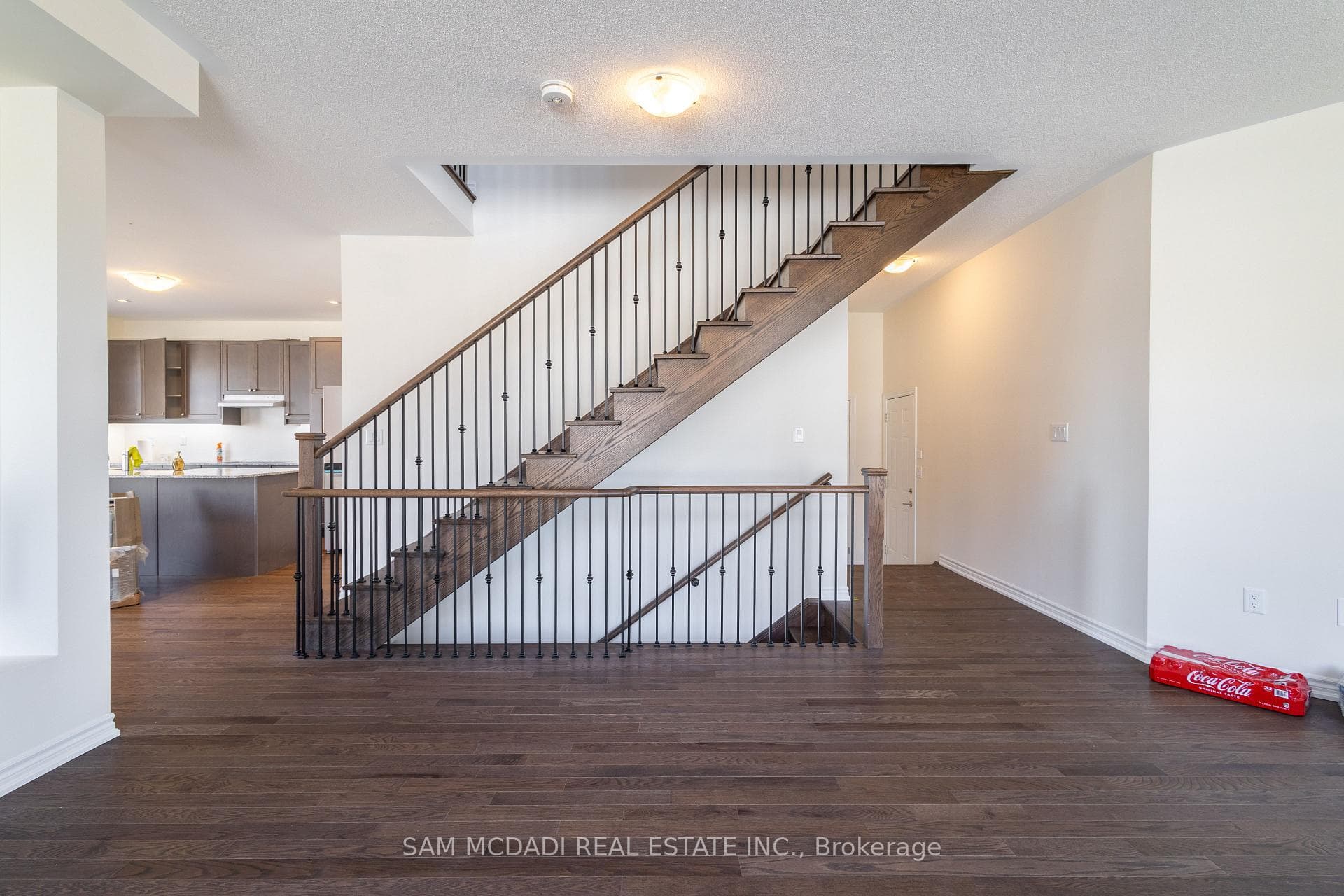 2151 Hallandale Street photo 7