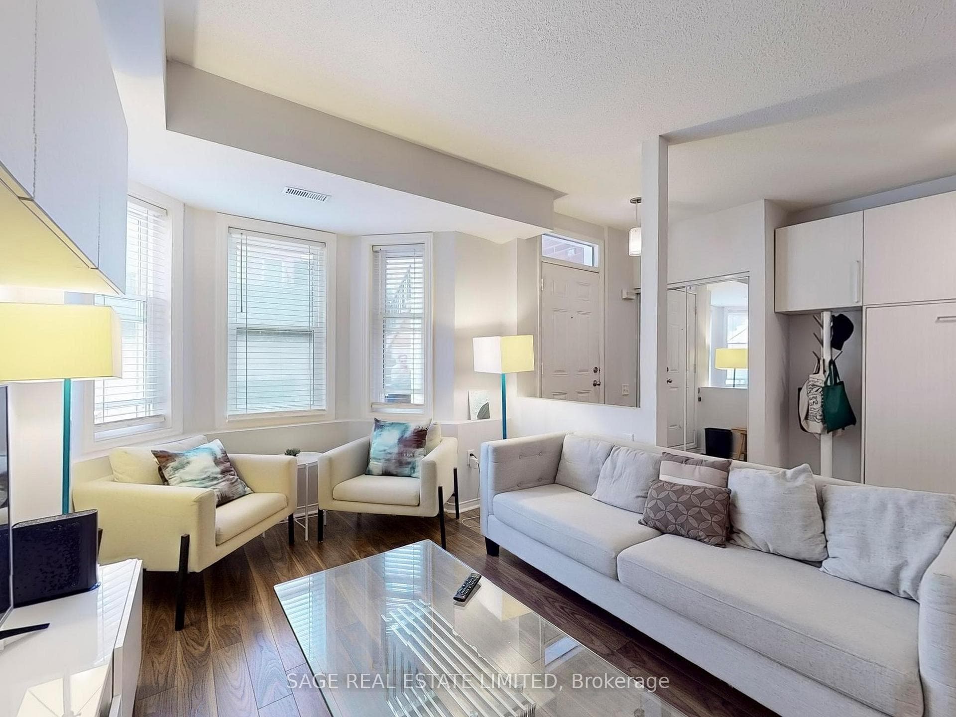 760 Lawrence Avenue Unit 44 photo 9