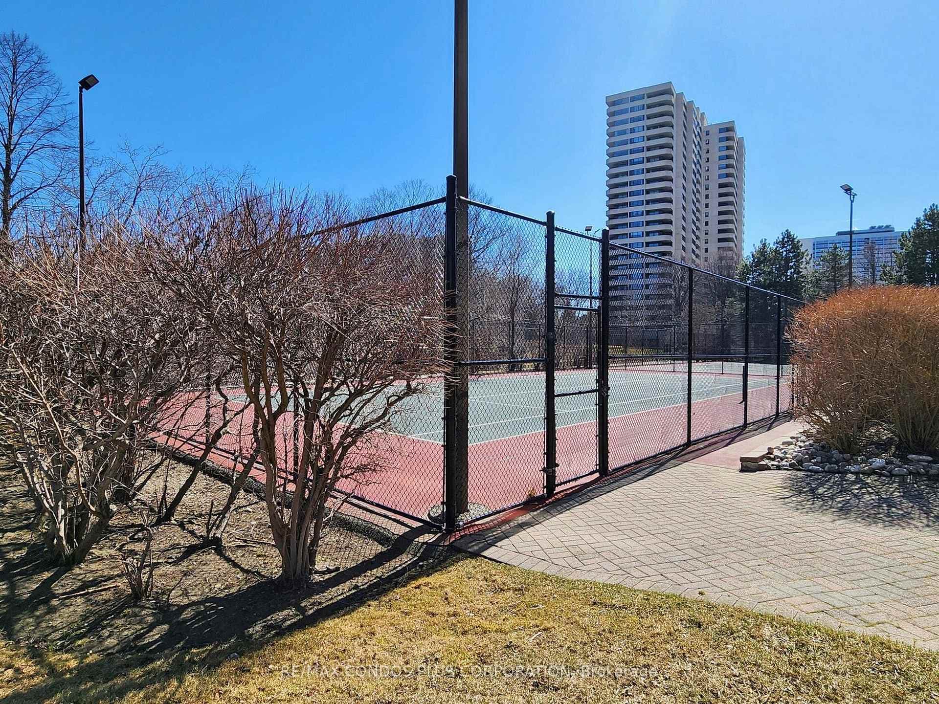 5 Concorde Place Unit 2107 photo 26