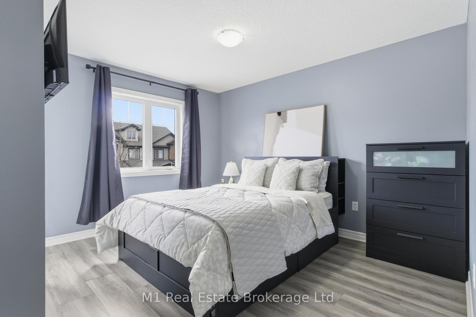 75 Arlington Crescent photo 20
