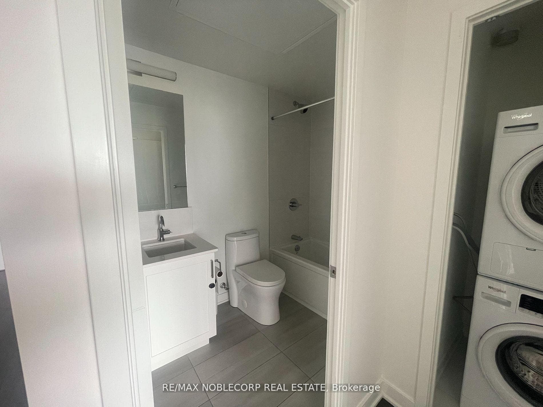 681 Yonge Street Unit 316 photo 11