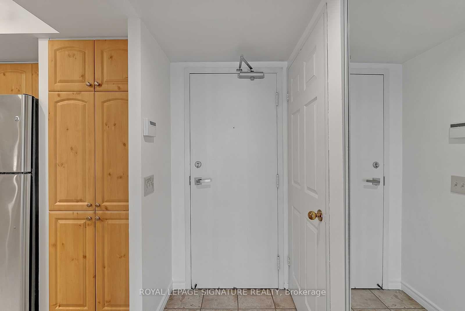 725 King Street Unit PH5 photo 3