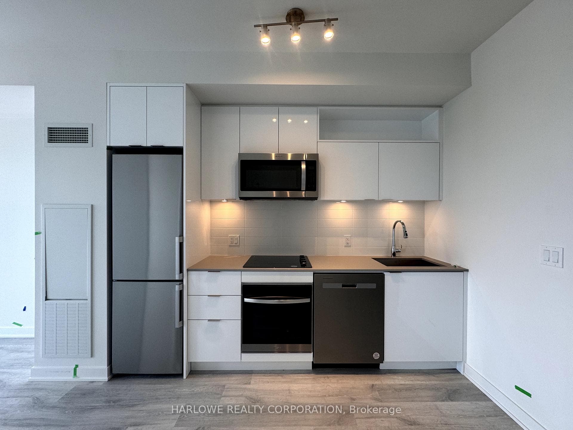 70 Princess Street Unit 1803 E photo 2