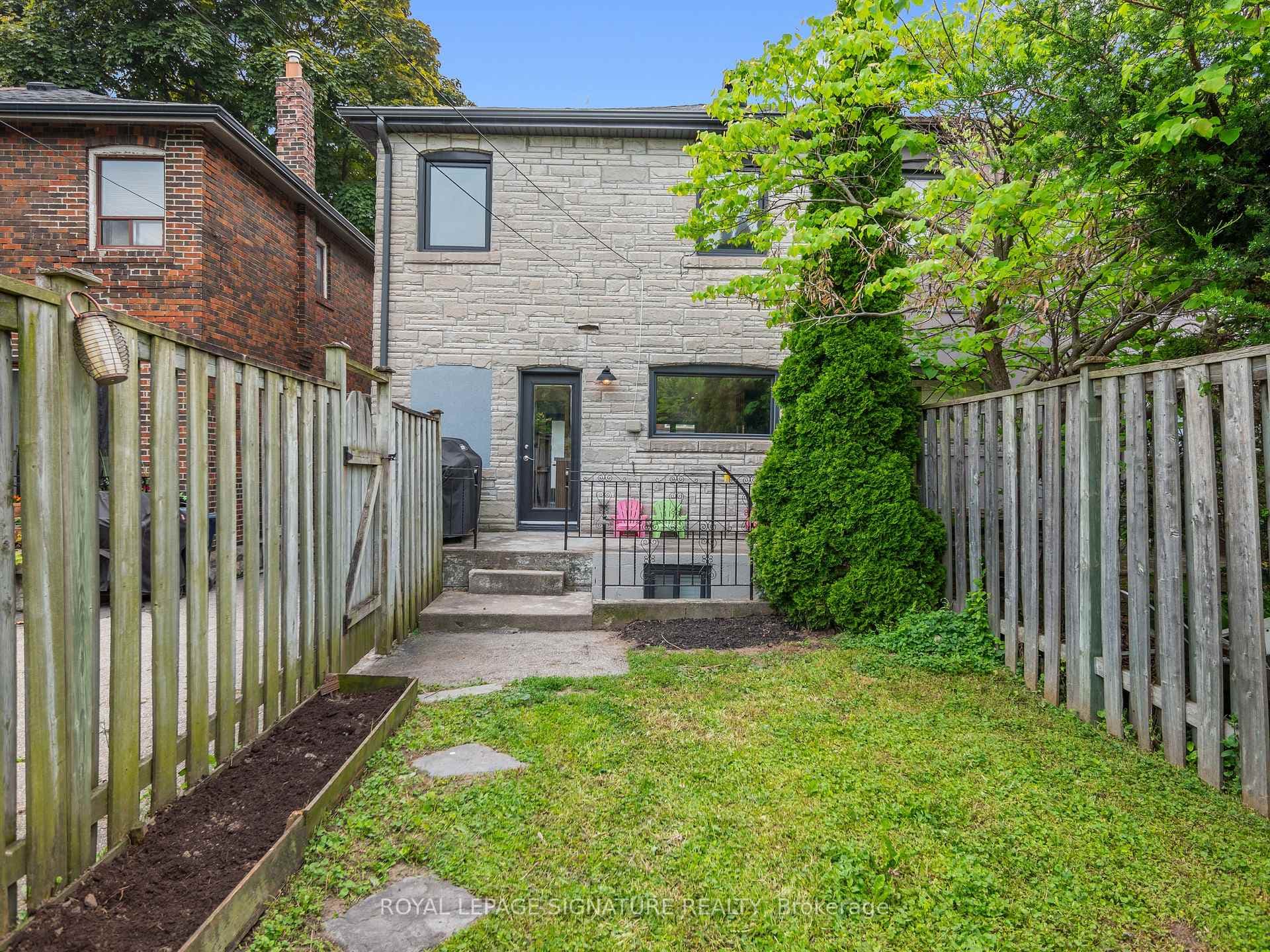 81 Roseneath Gardens photo 31